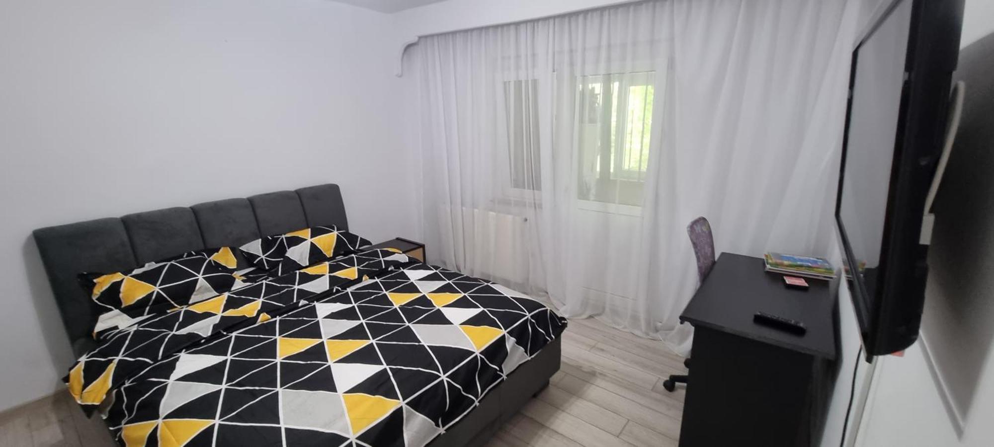 Ilona Apartament 3 Camere Ramnicu Valcea Exterior photo