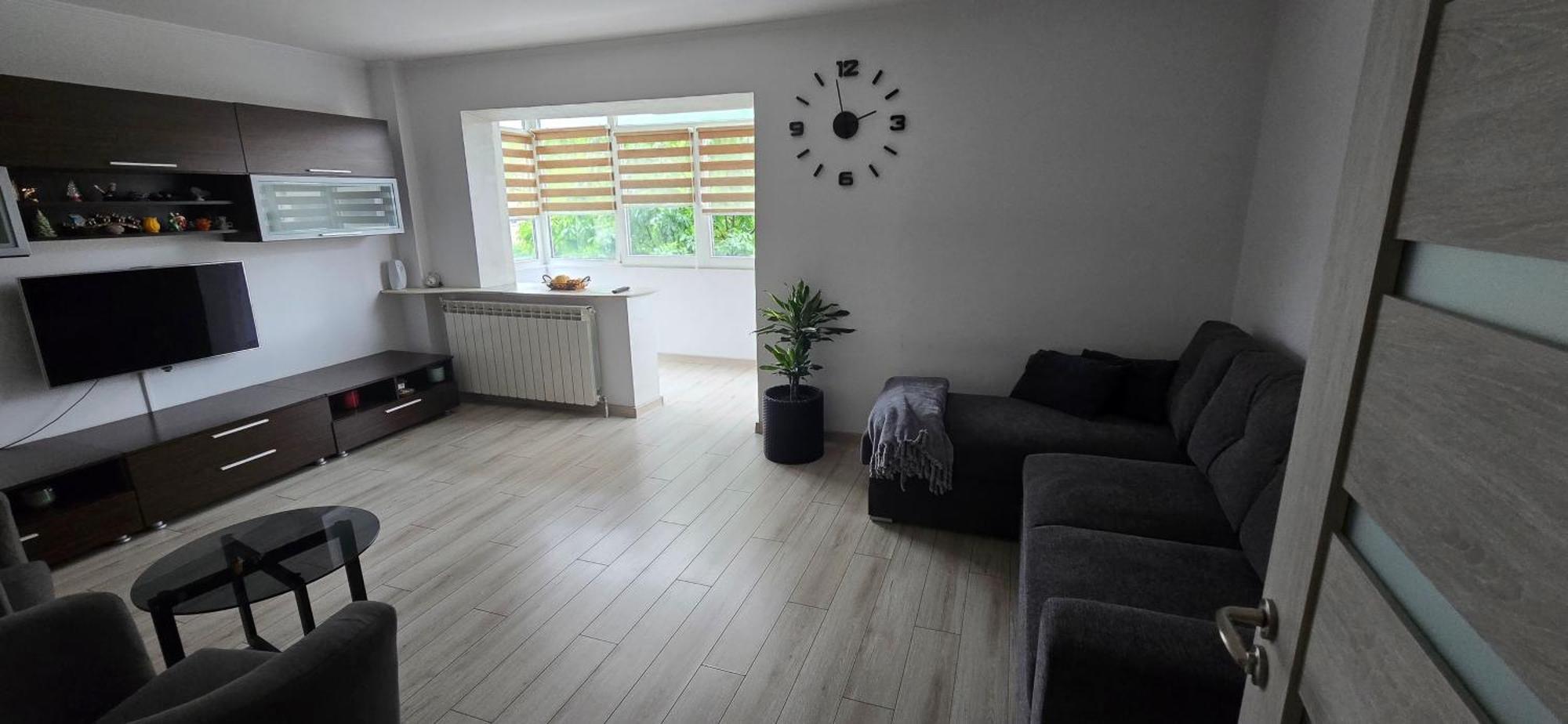 Ilona Apartament 3 Camere Ramnicu Valcea Exterior photo